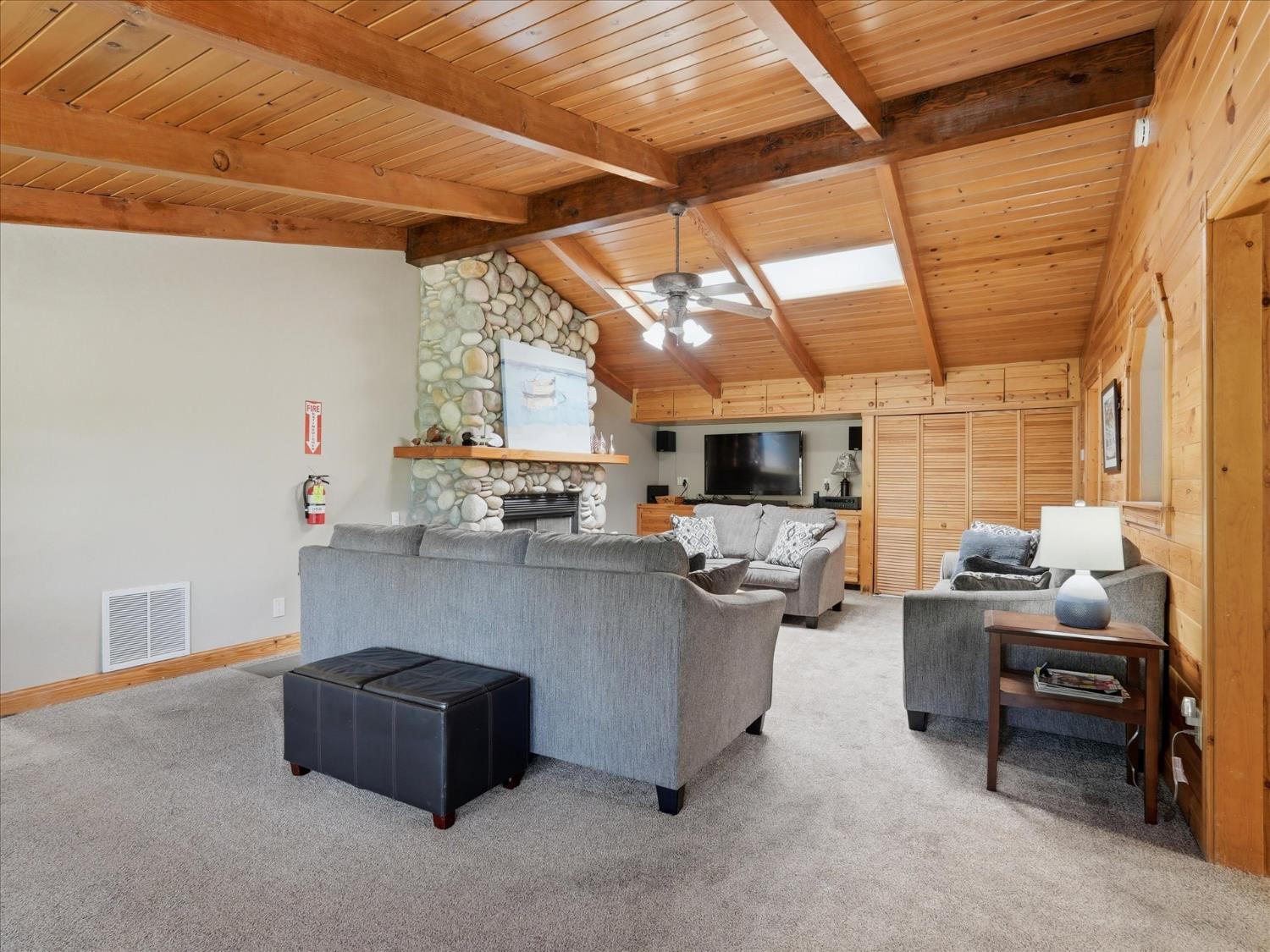 39570 Saunders, Bass Lake, CA 93604