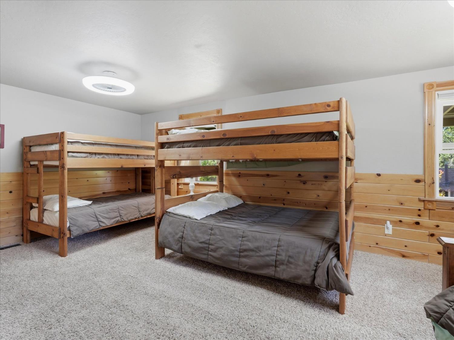 39570 Saunders, Bass Lake, CA 93604