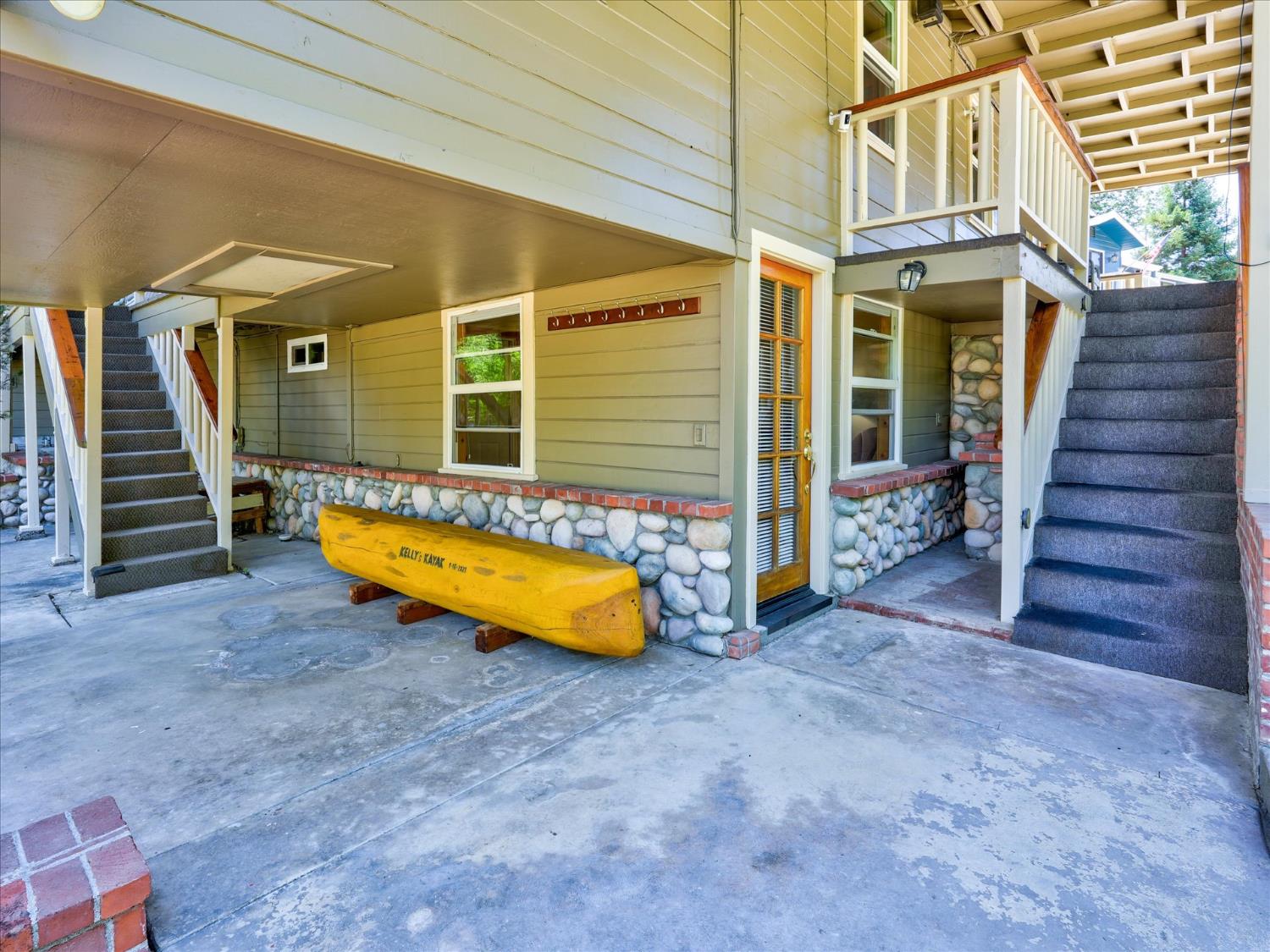 39570 Saunders, Bass Lake, CA 93604