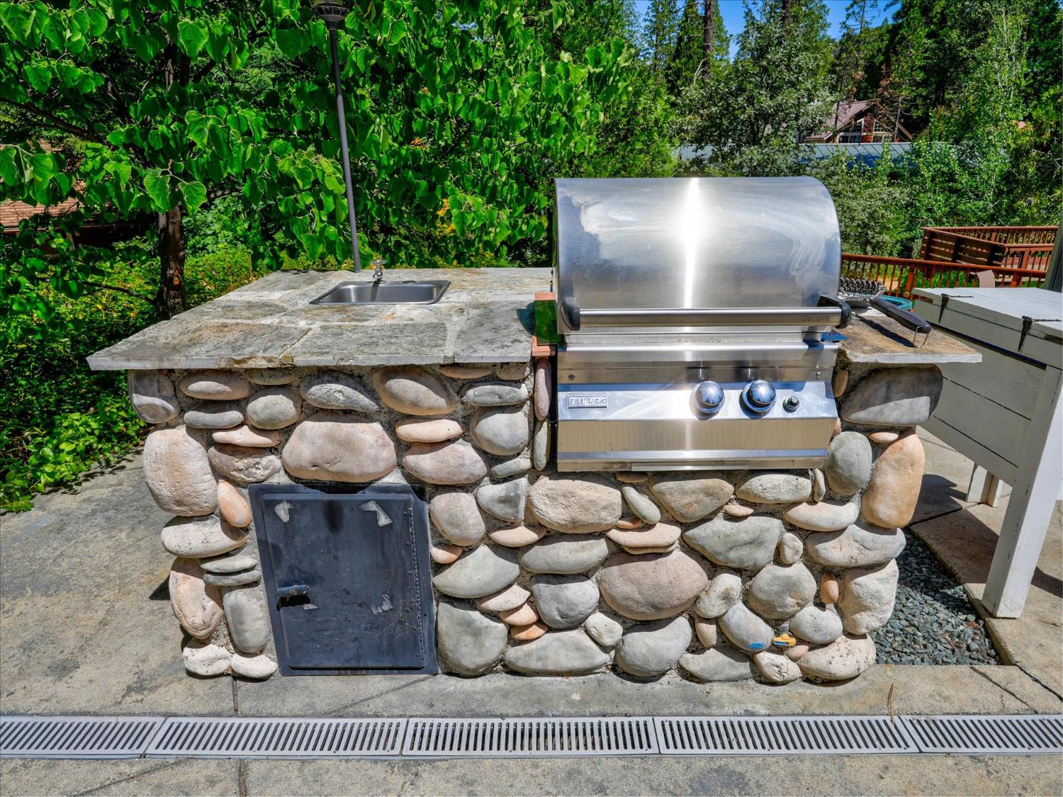 39570 Saunders, Bass Lake, CA 93604