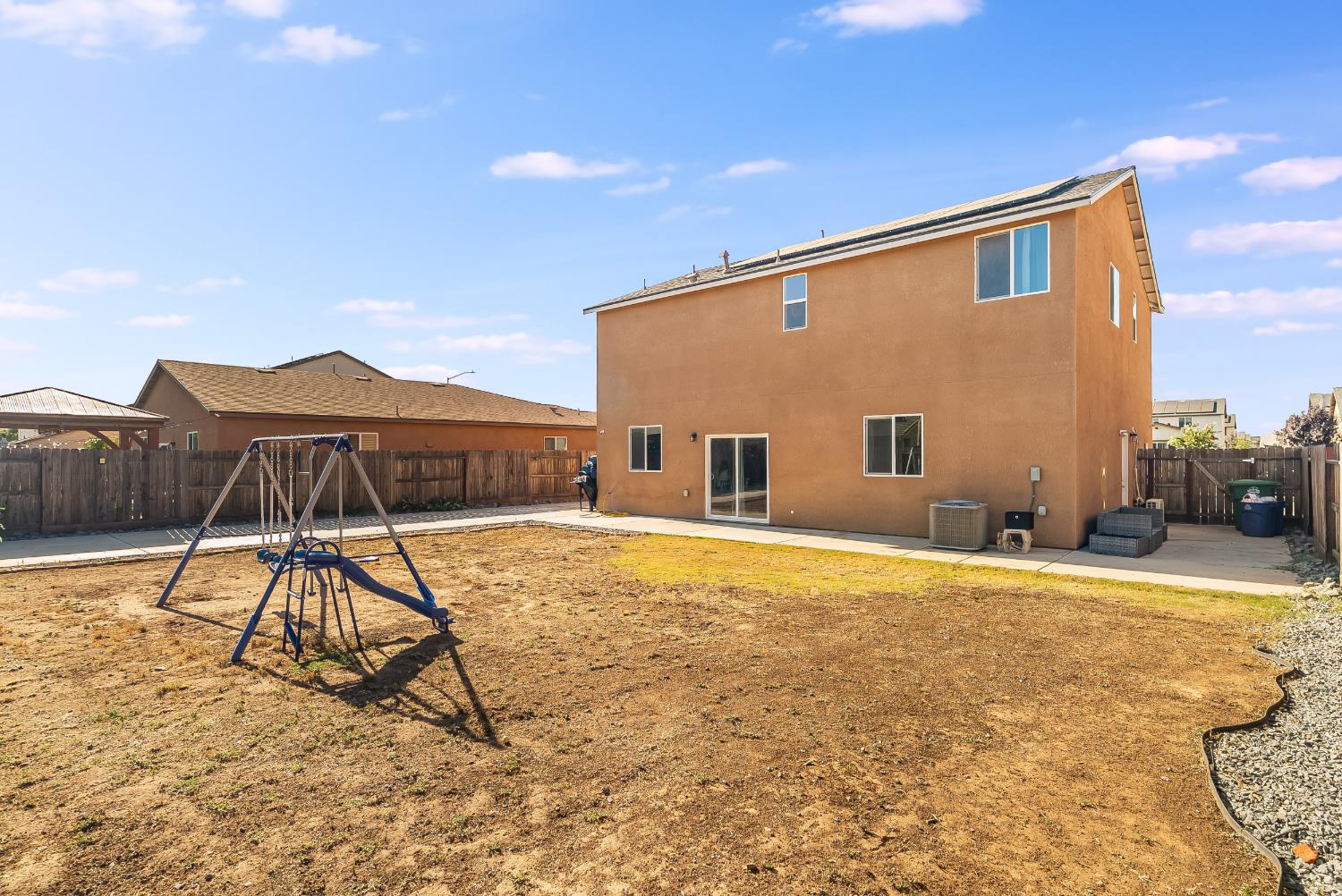 1869 E Gum Ave, Reedley, CA 93654