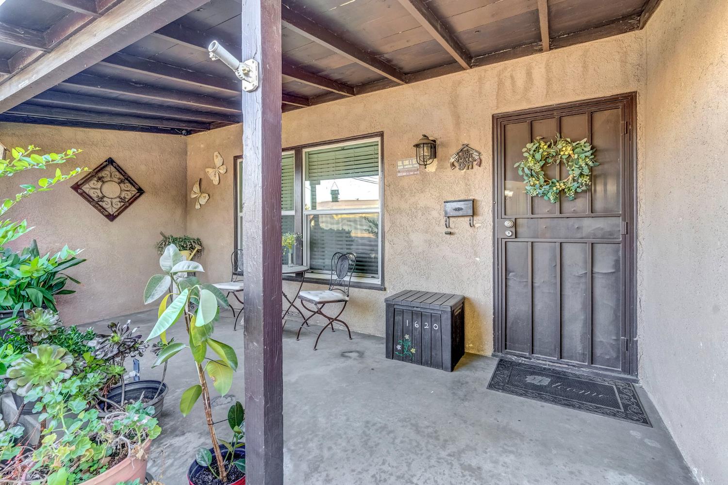 1620 E Michigan Ave, Fresno, CA 93704