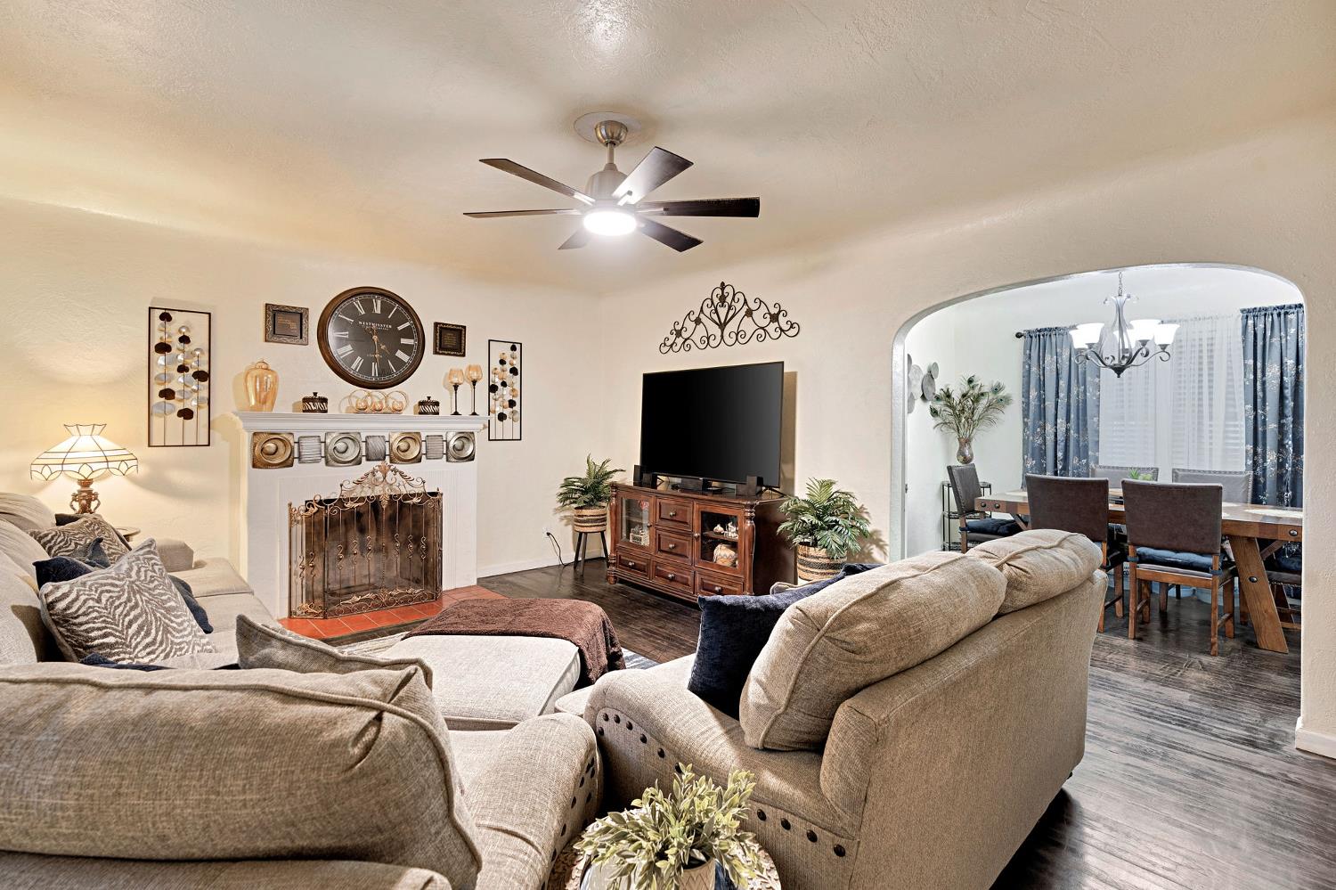 1620 E Michigan Ave, Fresno, CA 93704