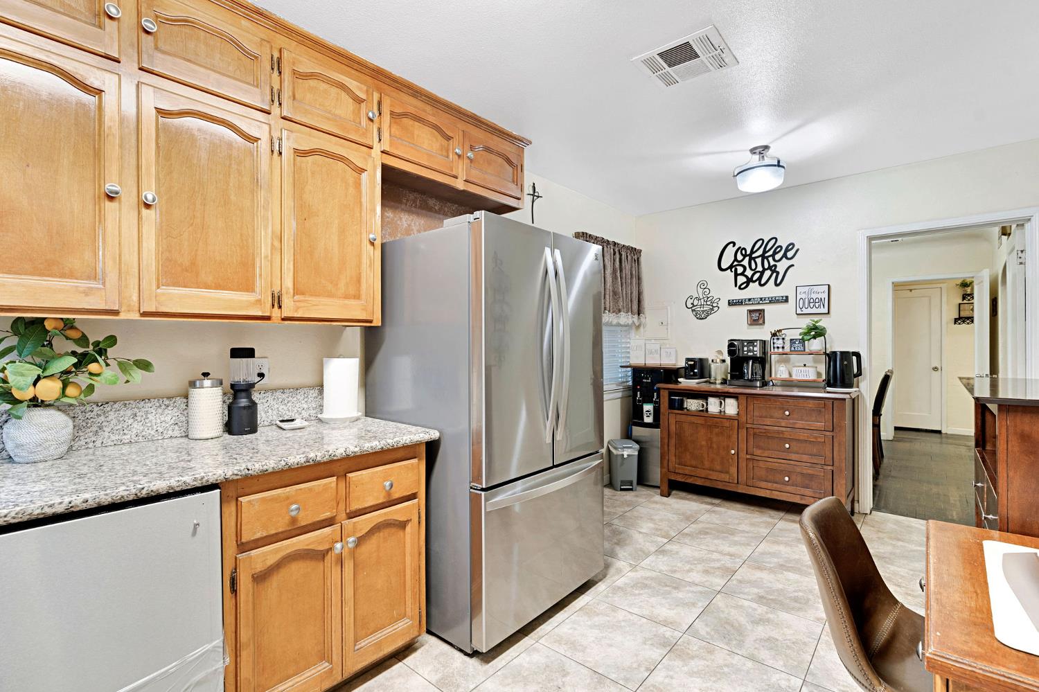 1620 E Michigan Ave, Fresno, CA 93704
