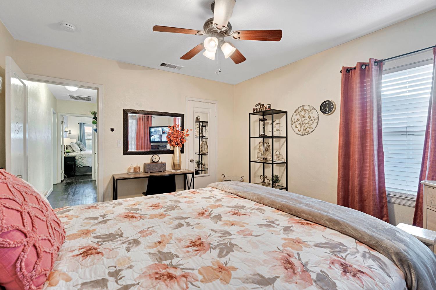 1620 E Michigan Ave, Fresno, CA 93704