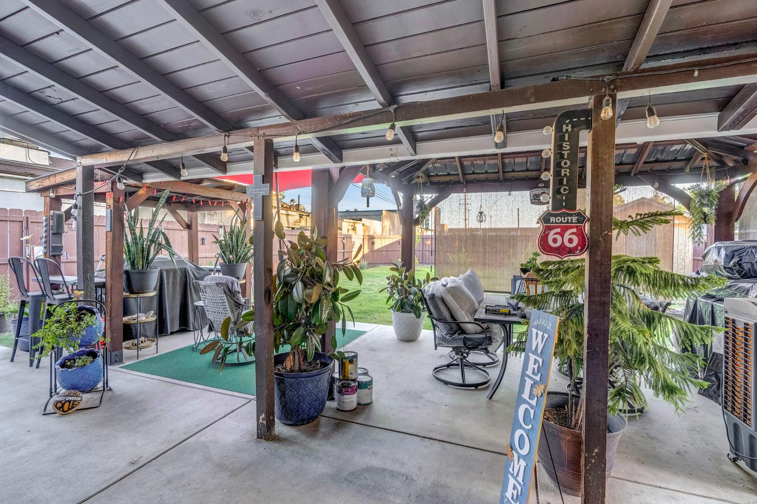 1620 E Michigan Ave, Fresno, CA 93704