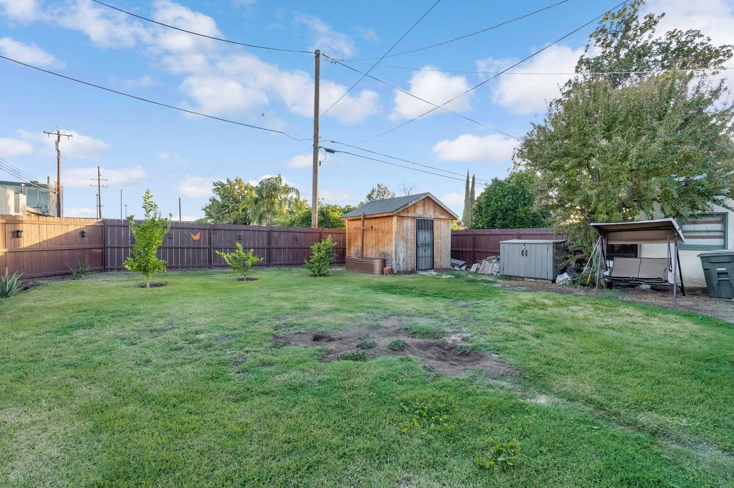 1620 E Michigan Ave, Fresno, CA 93704