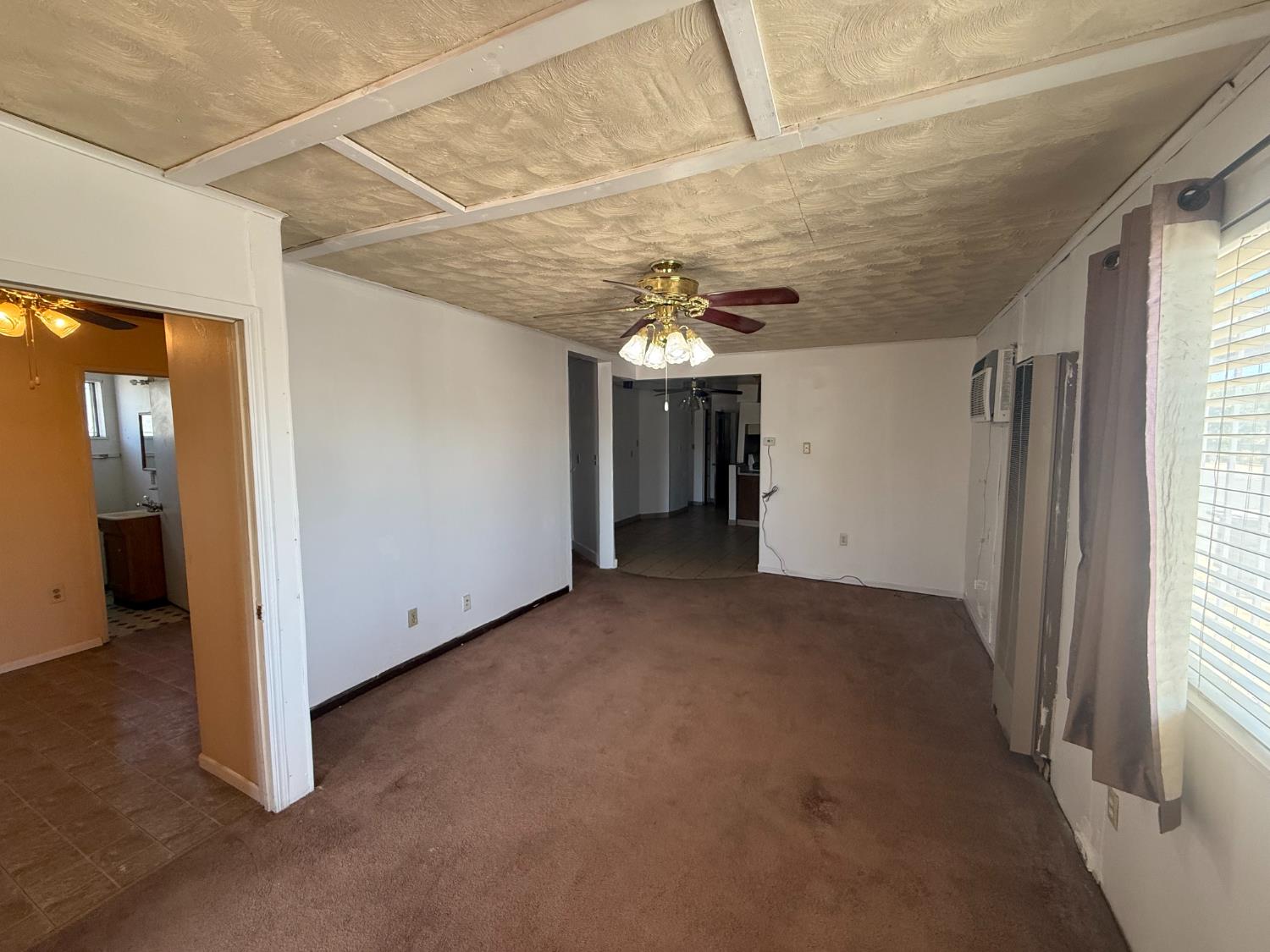 1348 Sanger Ave, Sanger, CA 93657