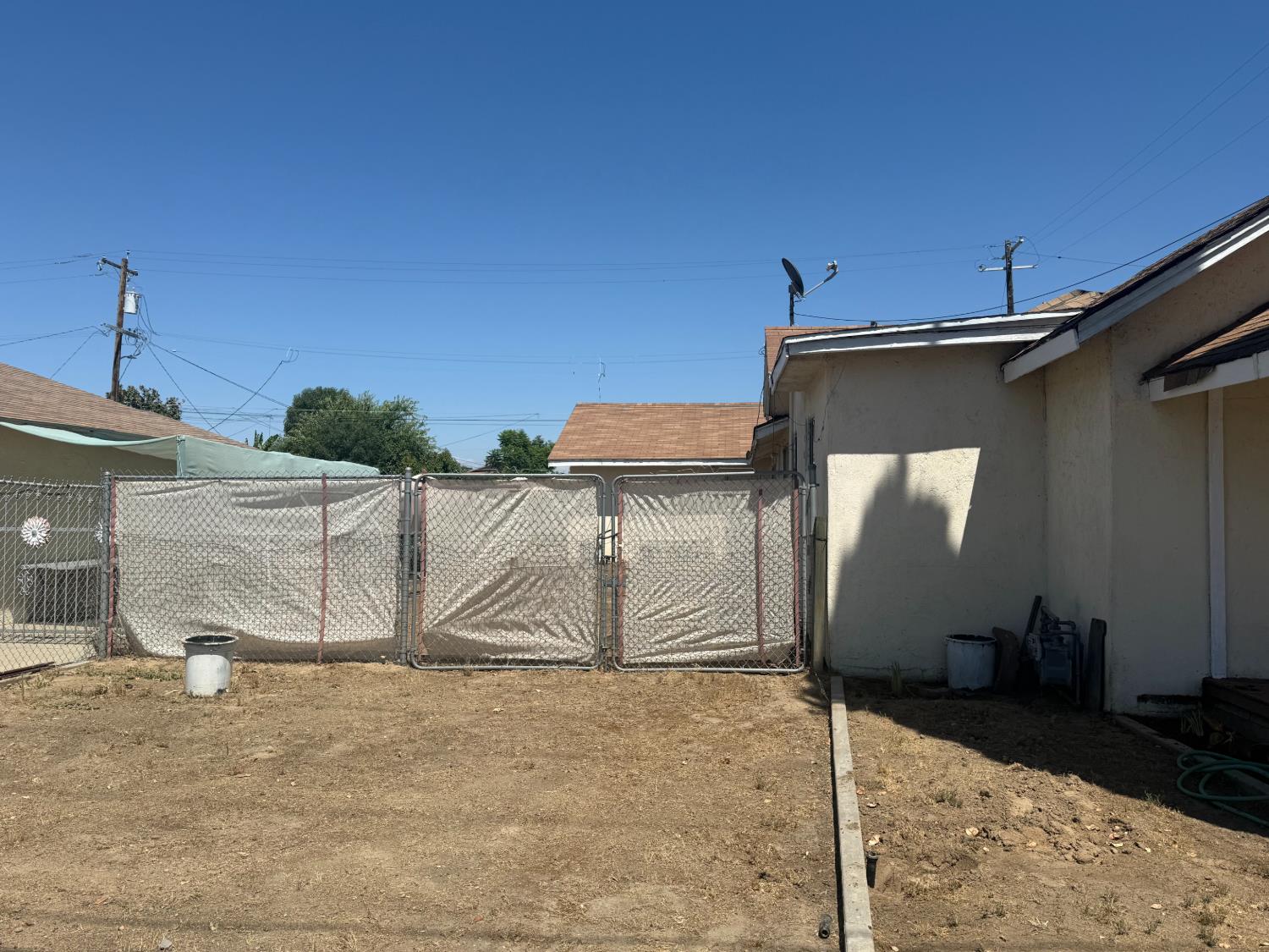 1348 Sanger Ave, Sanger, CA 93657