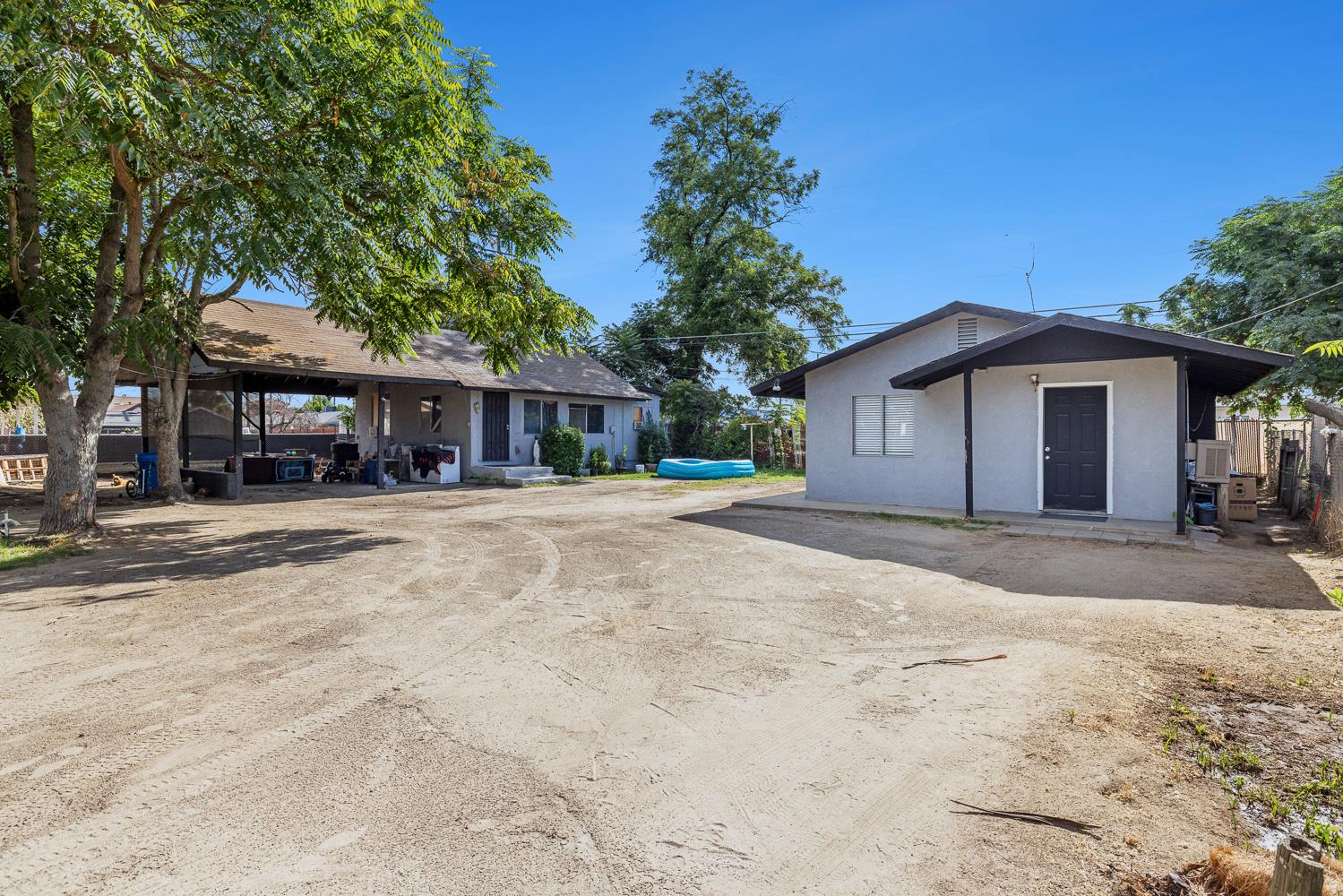 1222 Olive Ave, Sanger, CA 93657