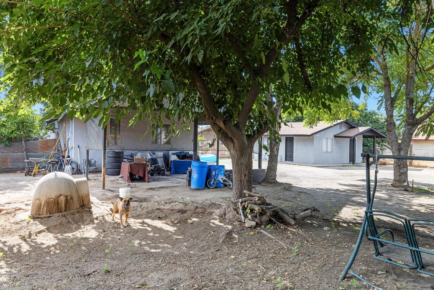 1222 Olive Ave, Sanger, CA 93657