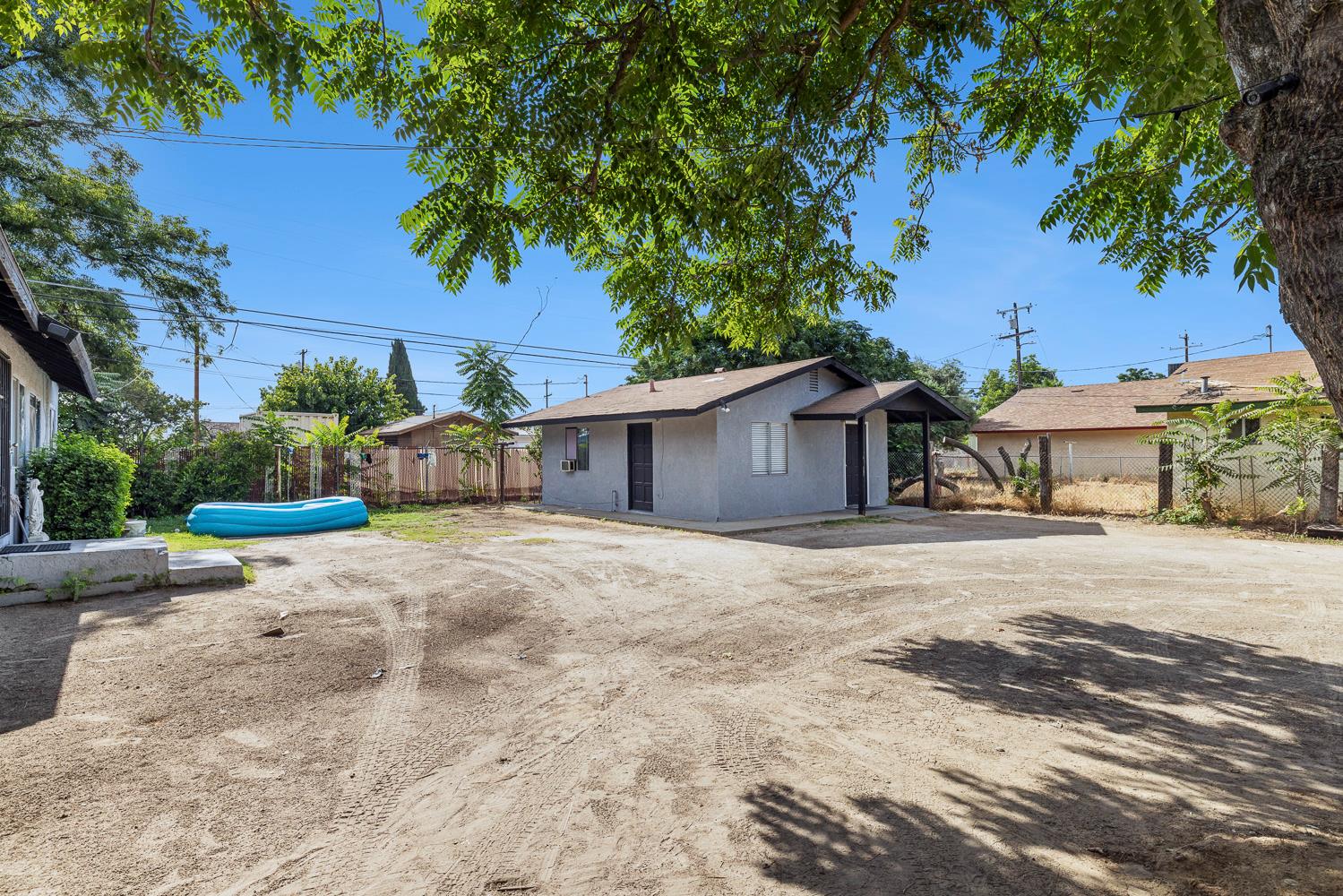 1222 Olive Ave, Sanger, CA 93657