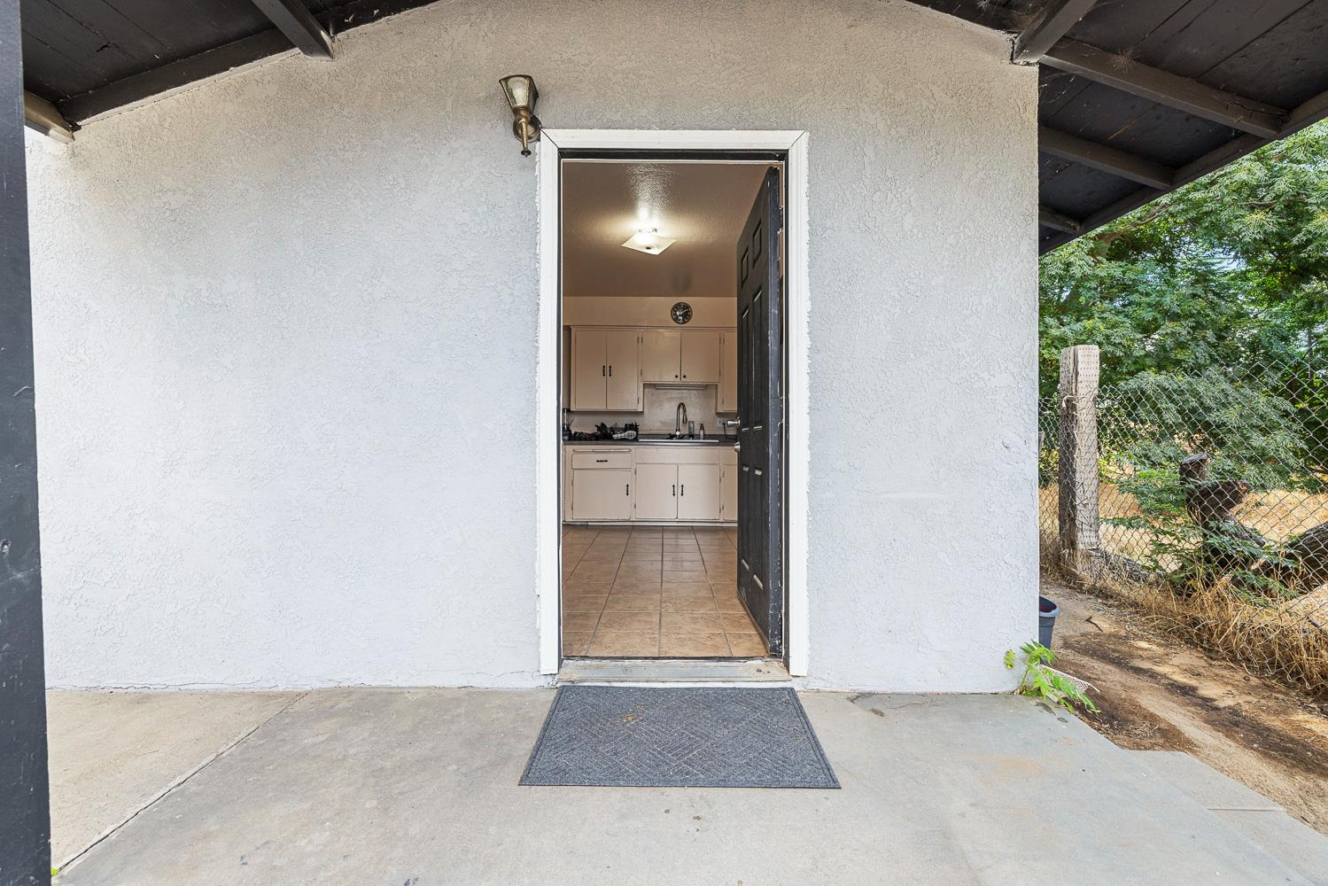 1222 Olive Ave, Sanger, CA 93657