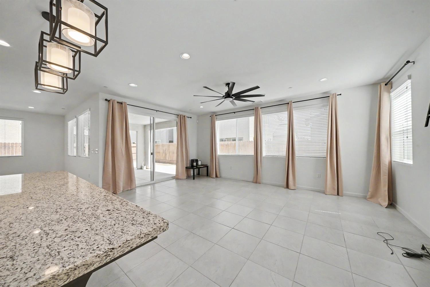4178 Clavel Ave, Clovis, CA 93619