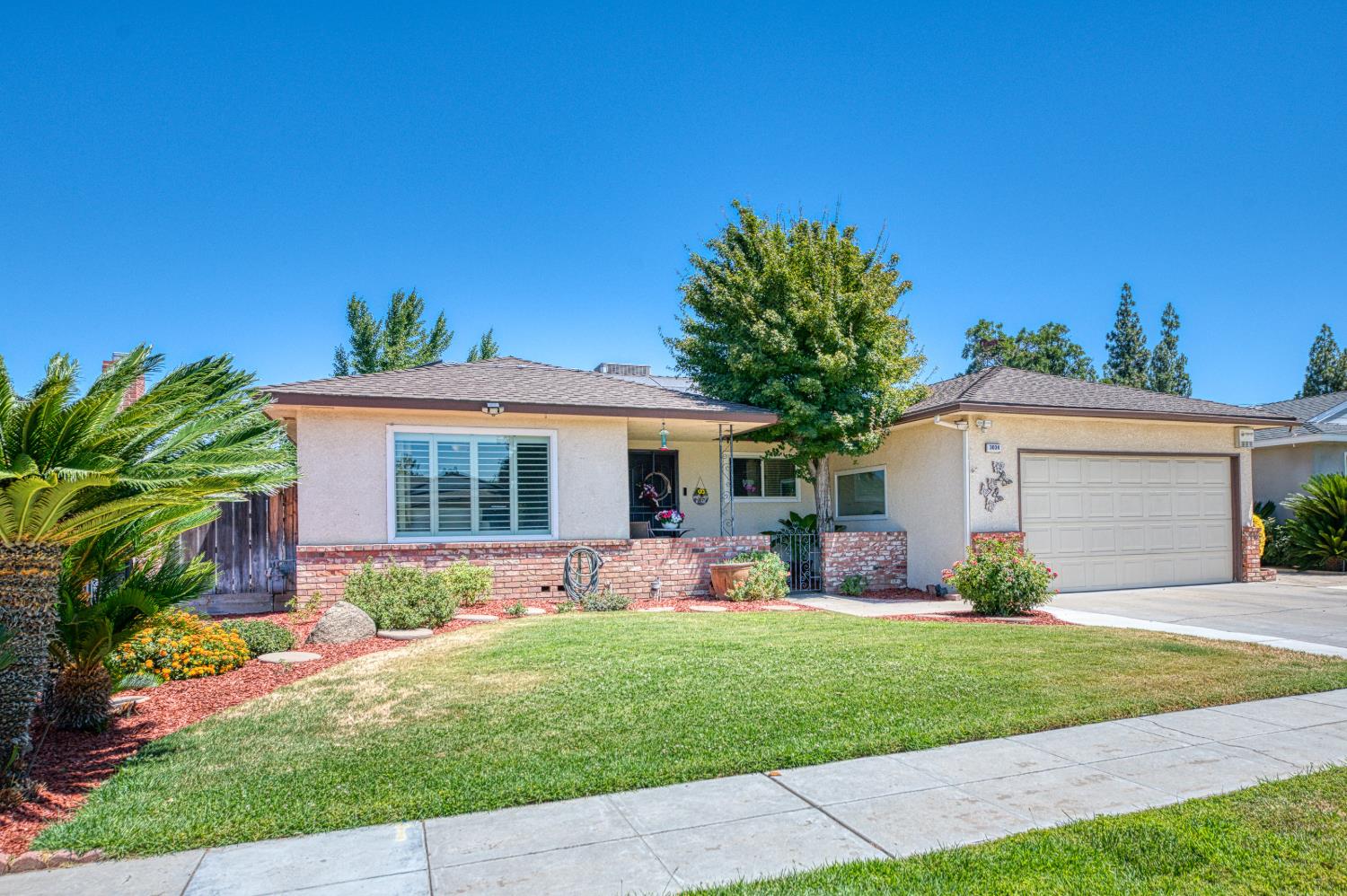 3034 W Indianapolis Ave, Fresno, CA 93722
