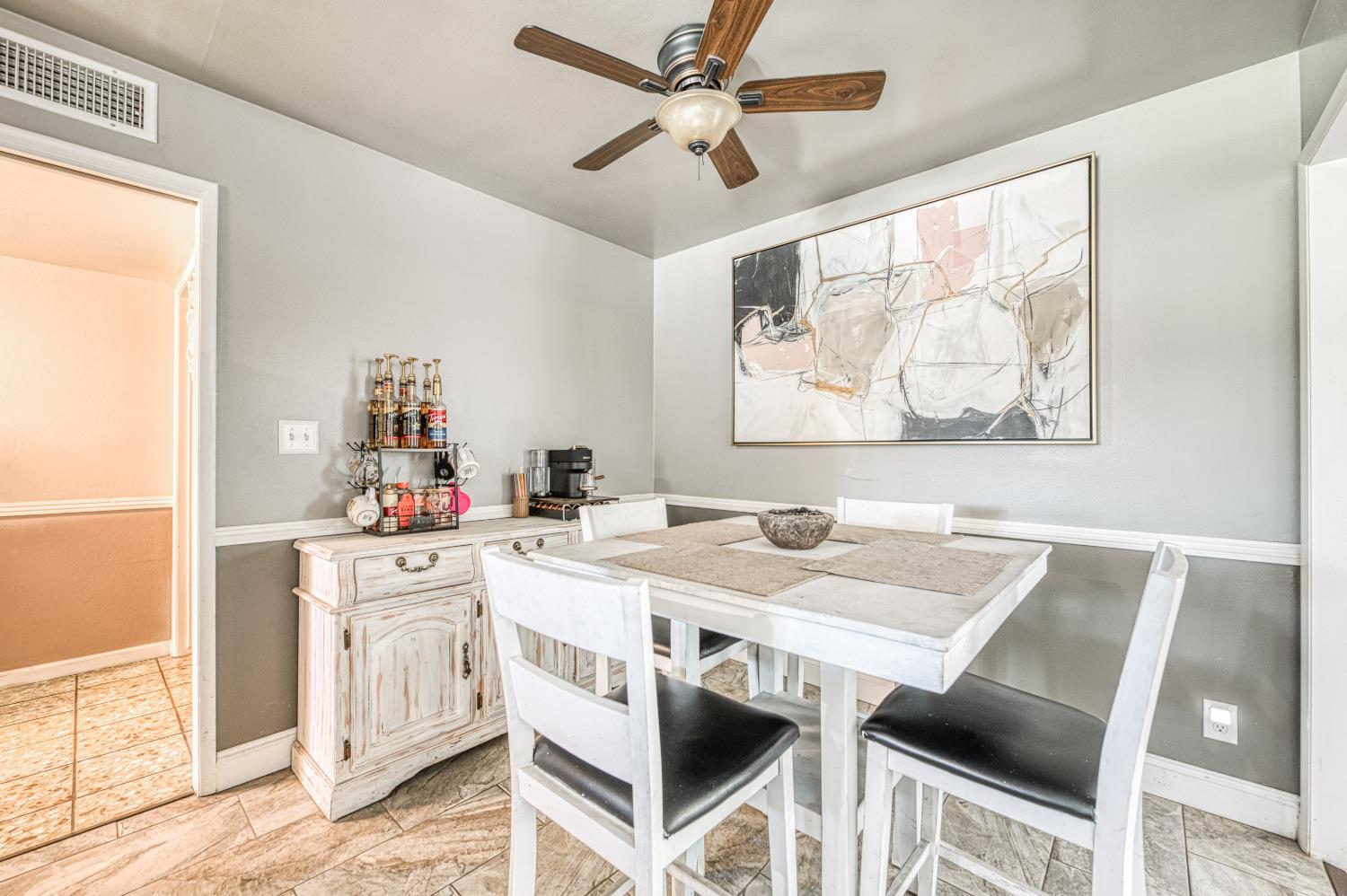 3034 W Indianapolis Ave, Fresno, CA 93722
