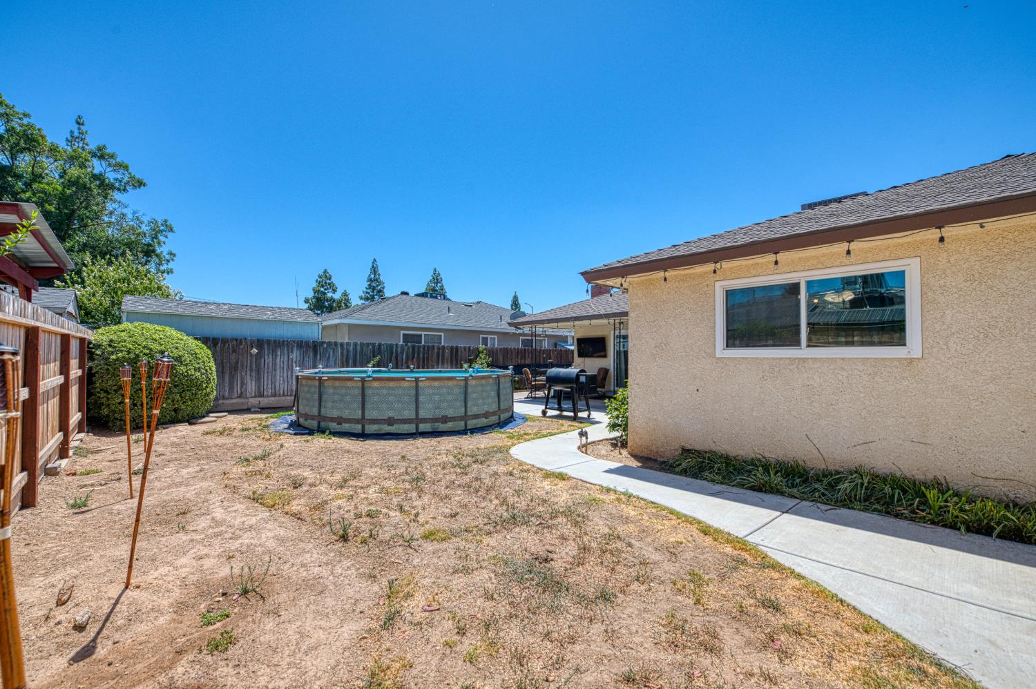 3034 W Indianapolis Ave, Fresno, CA 93722
