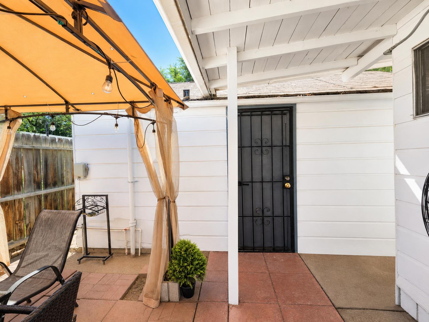 455 Baker St, Coalinga, CA 93210