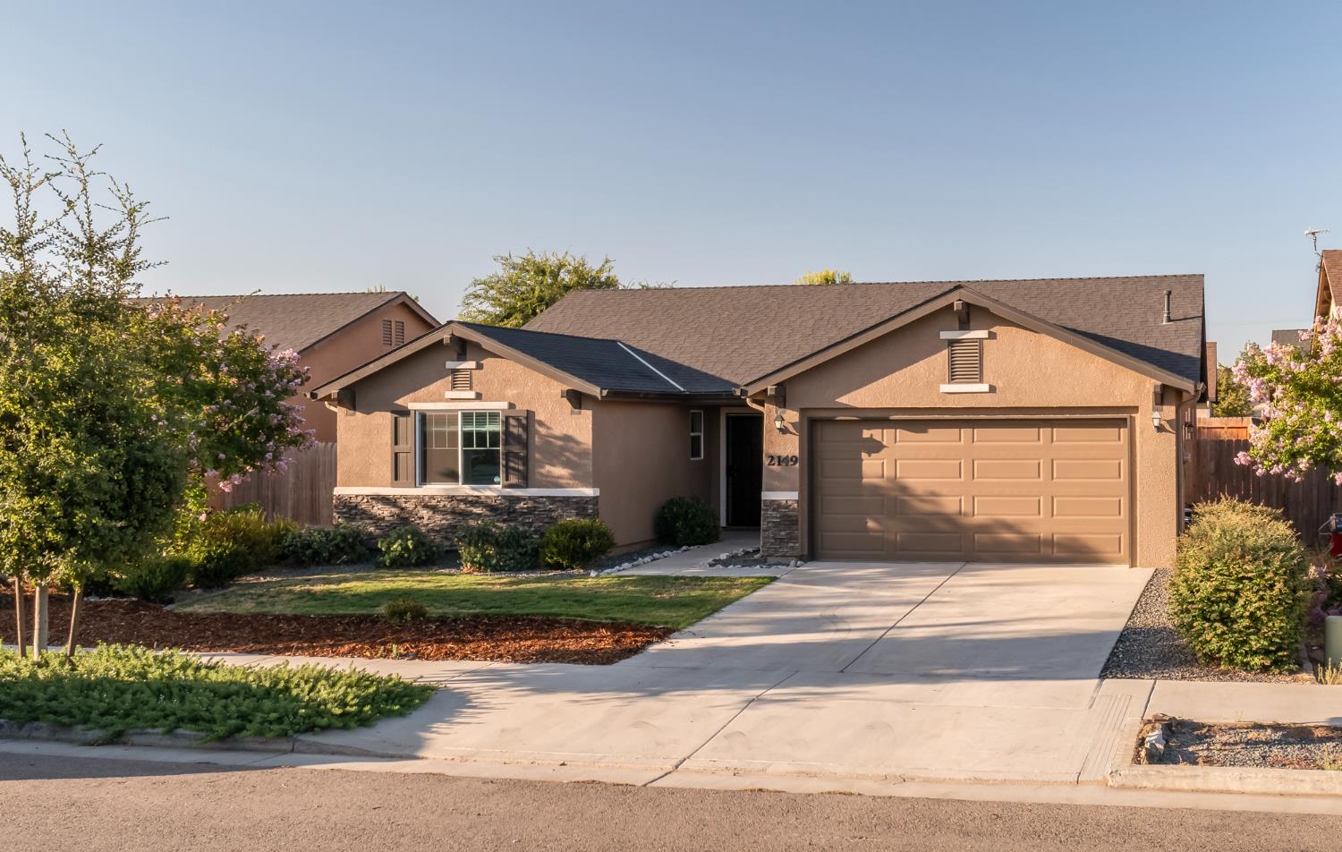 2149 E Sweet Ave, Visalia, CA 93292
