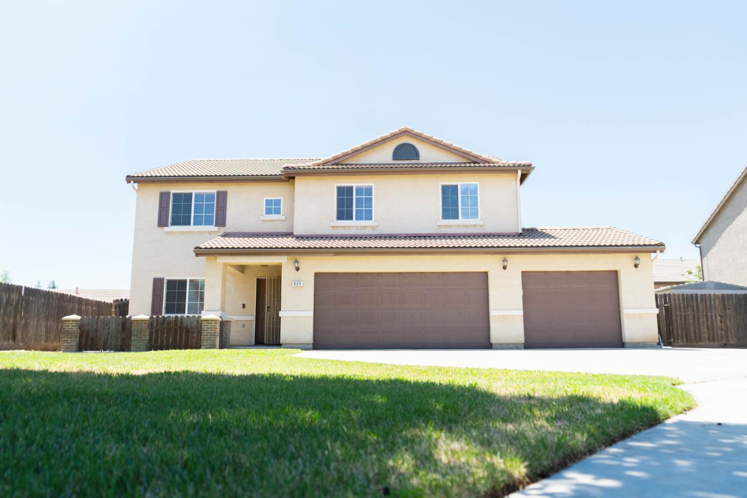 809 S Cypress Ave, Fresno, CA 93727