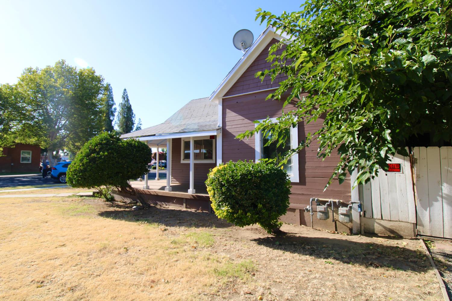 432 4th St, Clovis, CA 93612