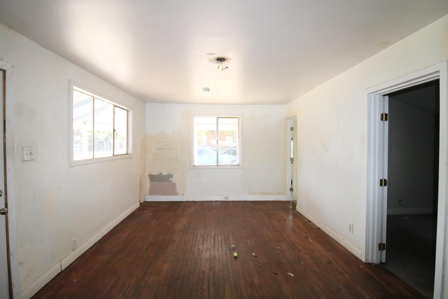 432 4th St, Clovis, CA 93612