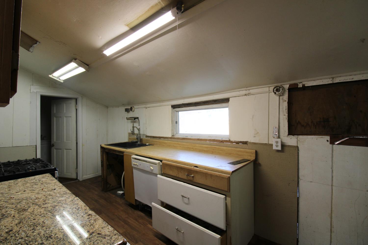 432 4th St, Clovis, CA 93612