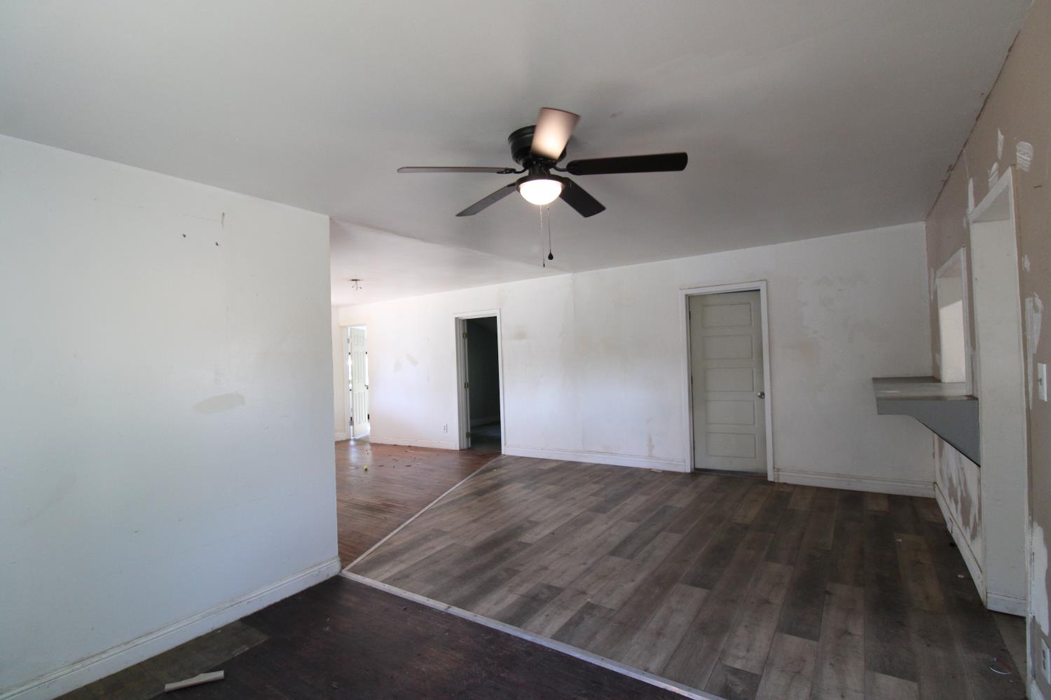 432 4th St, Clovis, CA 93612