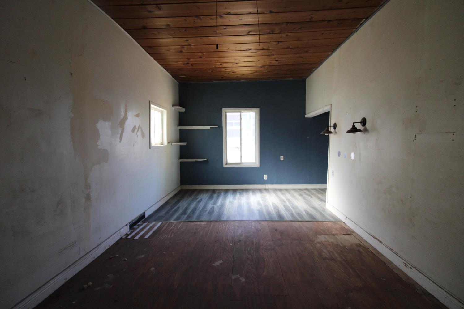 432 4th St, Clovis, CA 93612