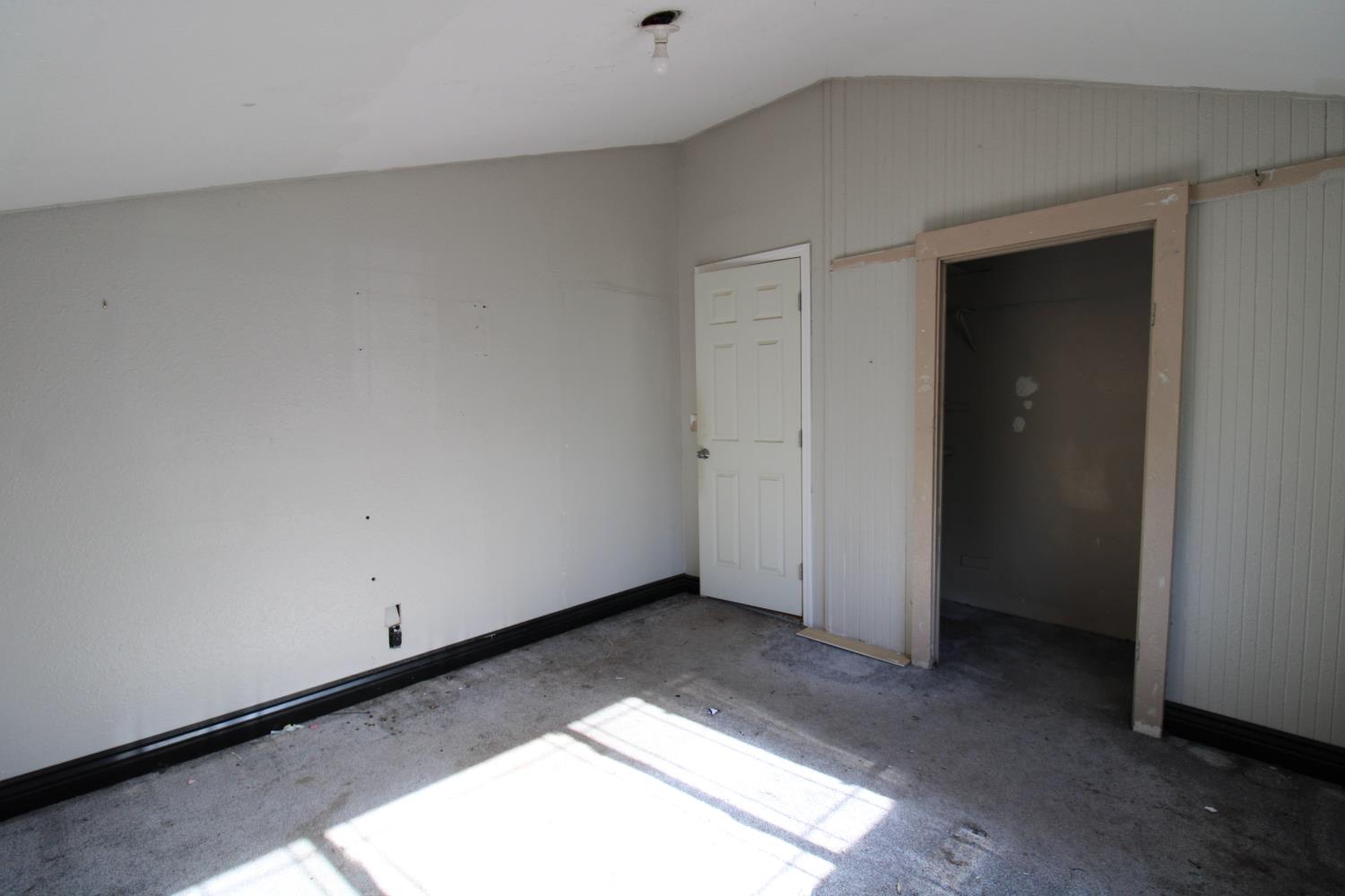 432 4th St, Clovis, CA 93612