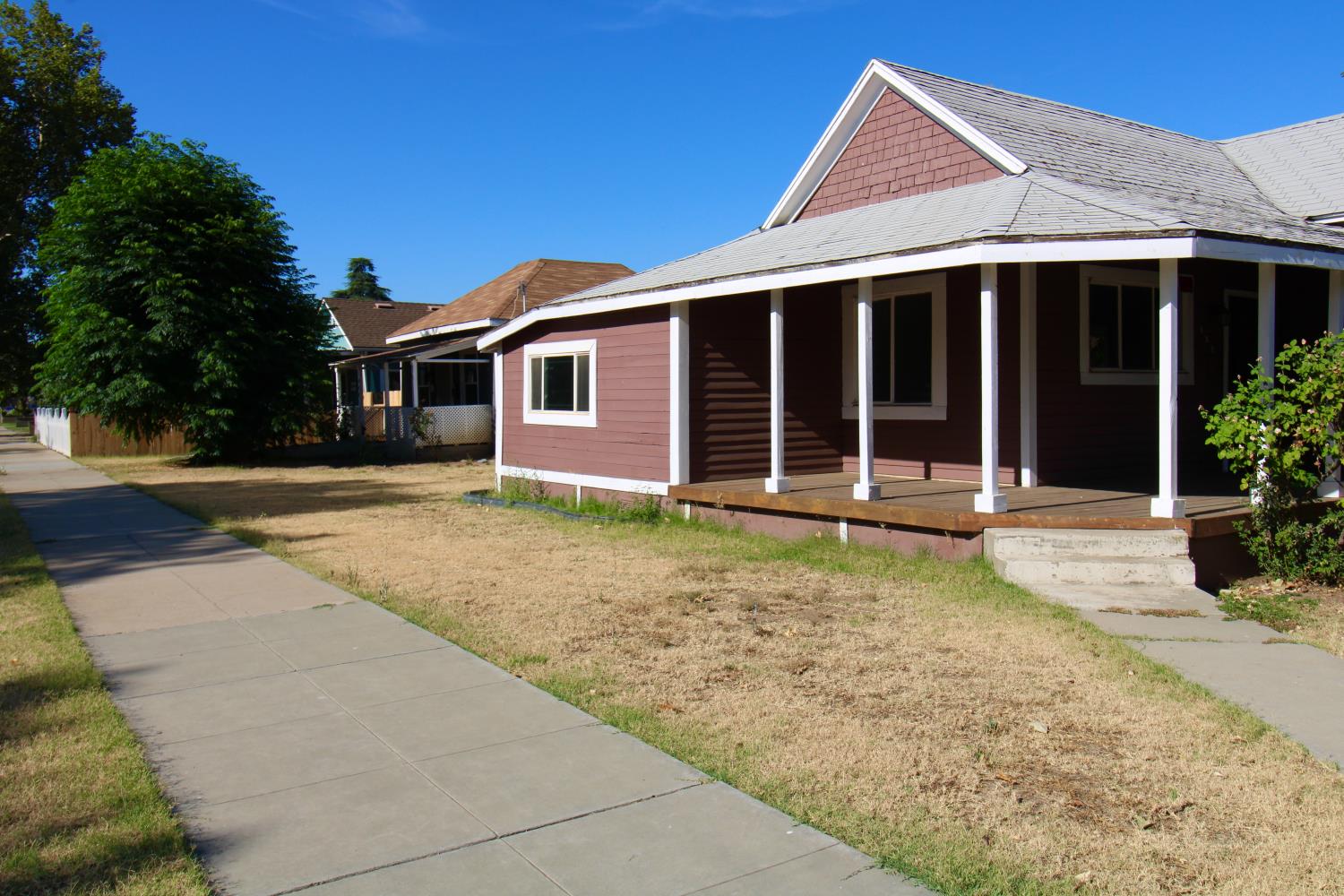 432 4th St, Clovis, CA 93612