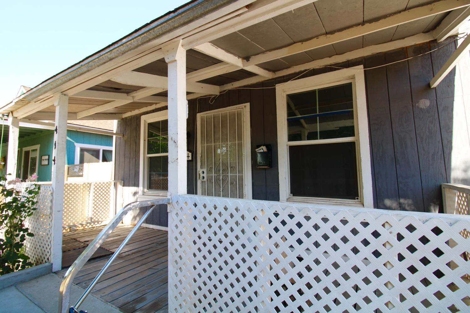 432 4th St, Clovis, CA 93612