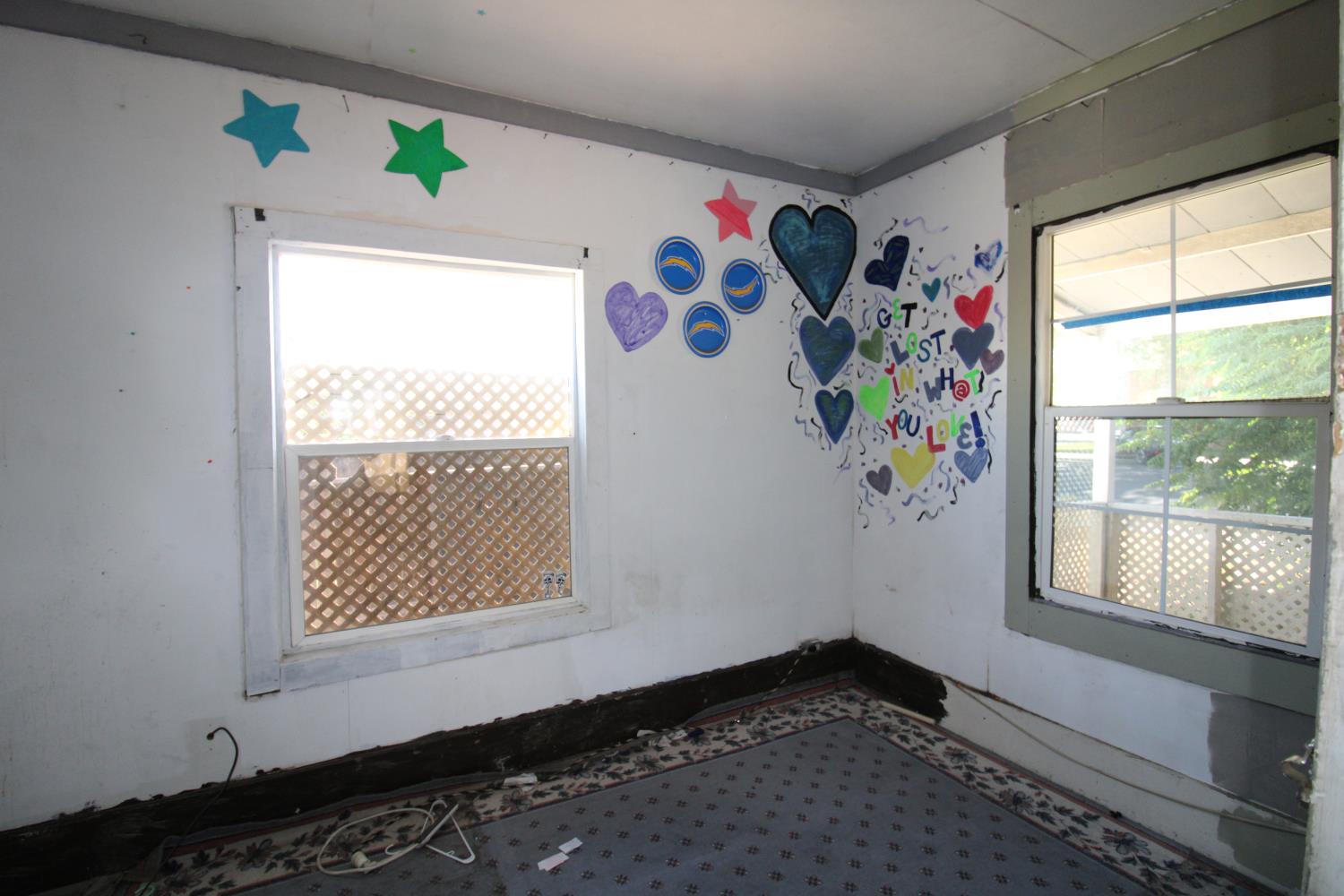 432 4th St, Clovis, CA 93612