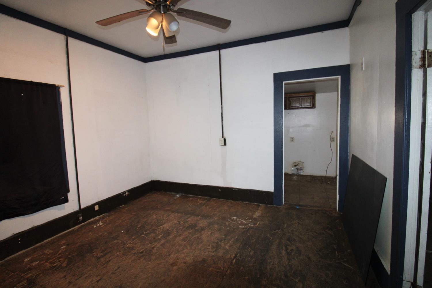 432 4th St, Clovis, CA 93612