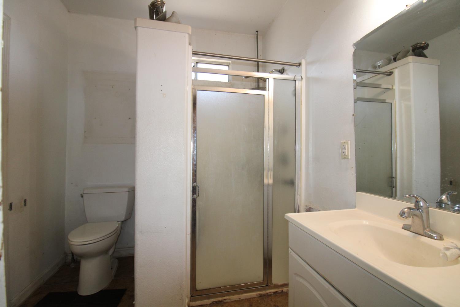 432 4th St, Clovis, CA 93612
