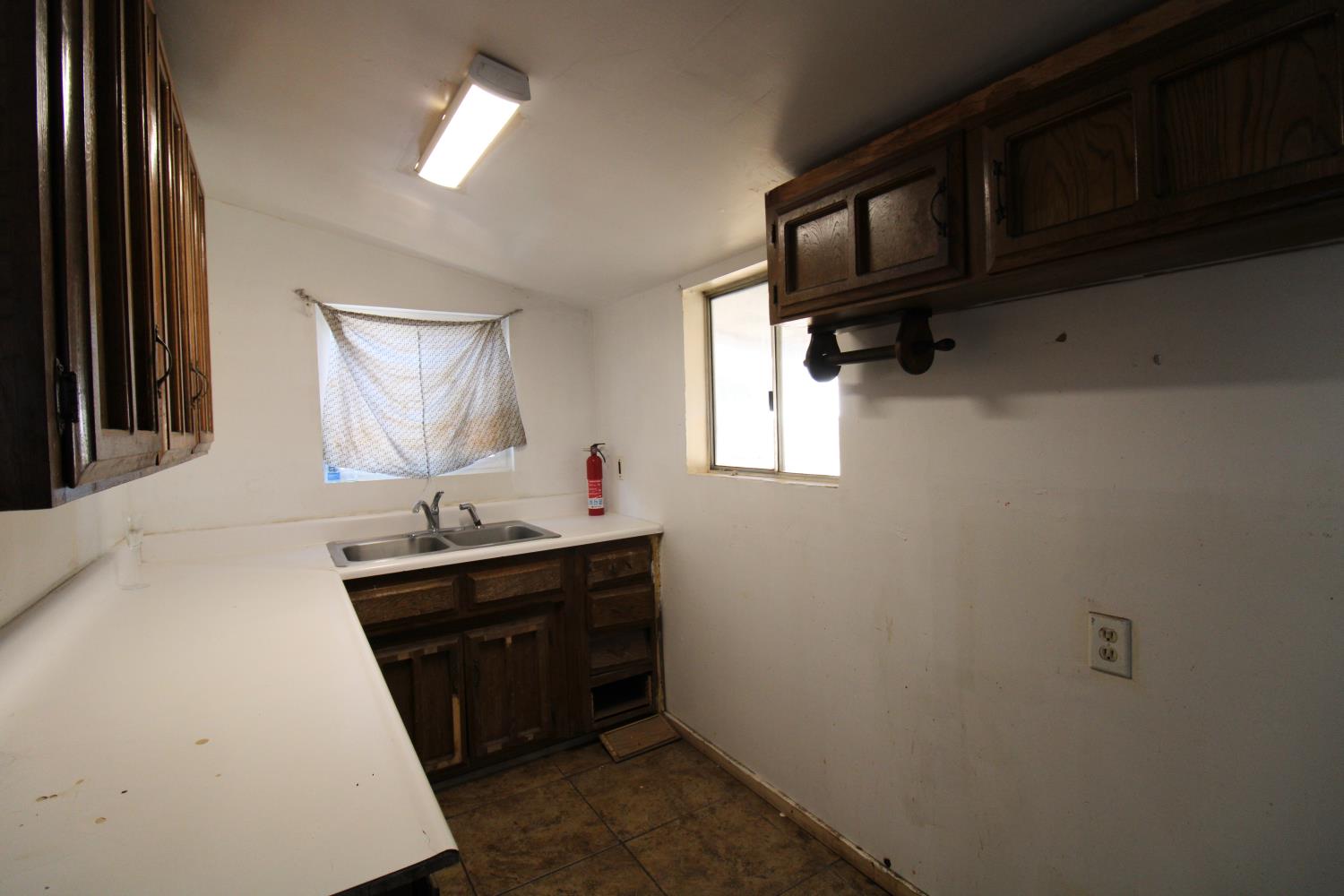 432 4th St, Clovis, CA 93612