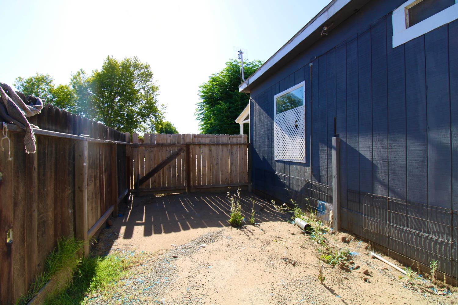 432 4th St, Clovis, CA 93612