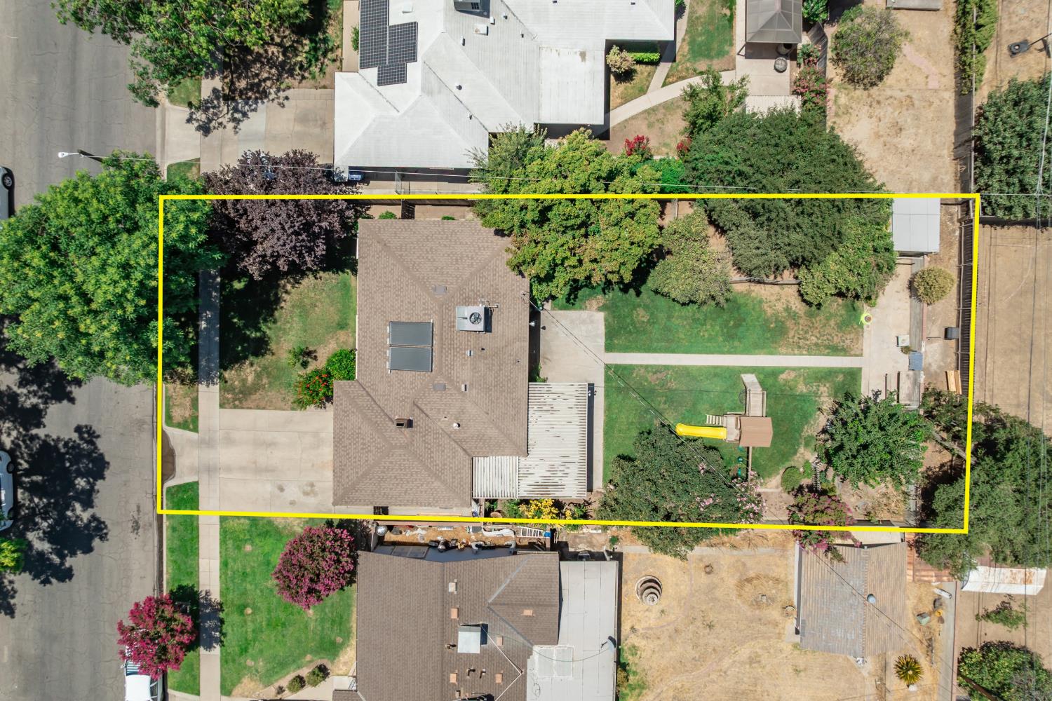 1026 W Dayton Ave, Fresno, CA 93705
