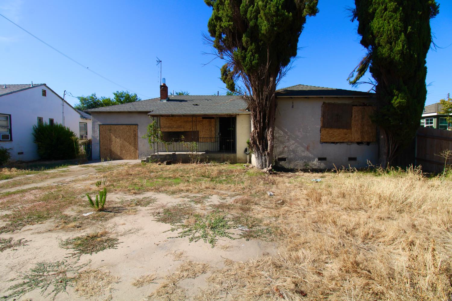 2226 E Normal Ave, Fresno, CA 93703