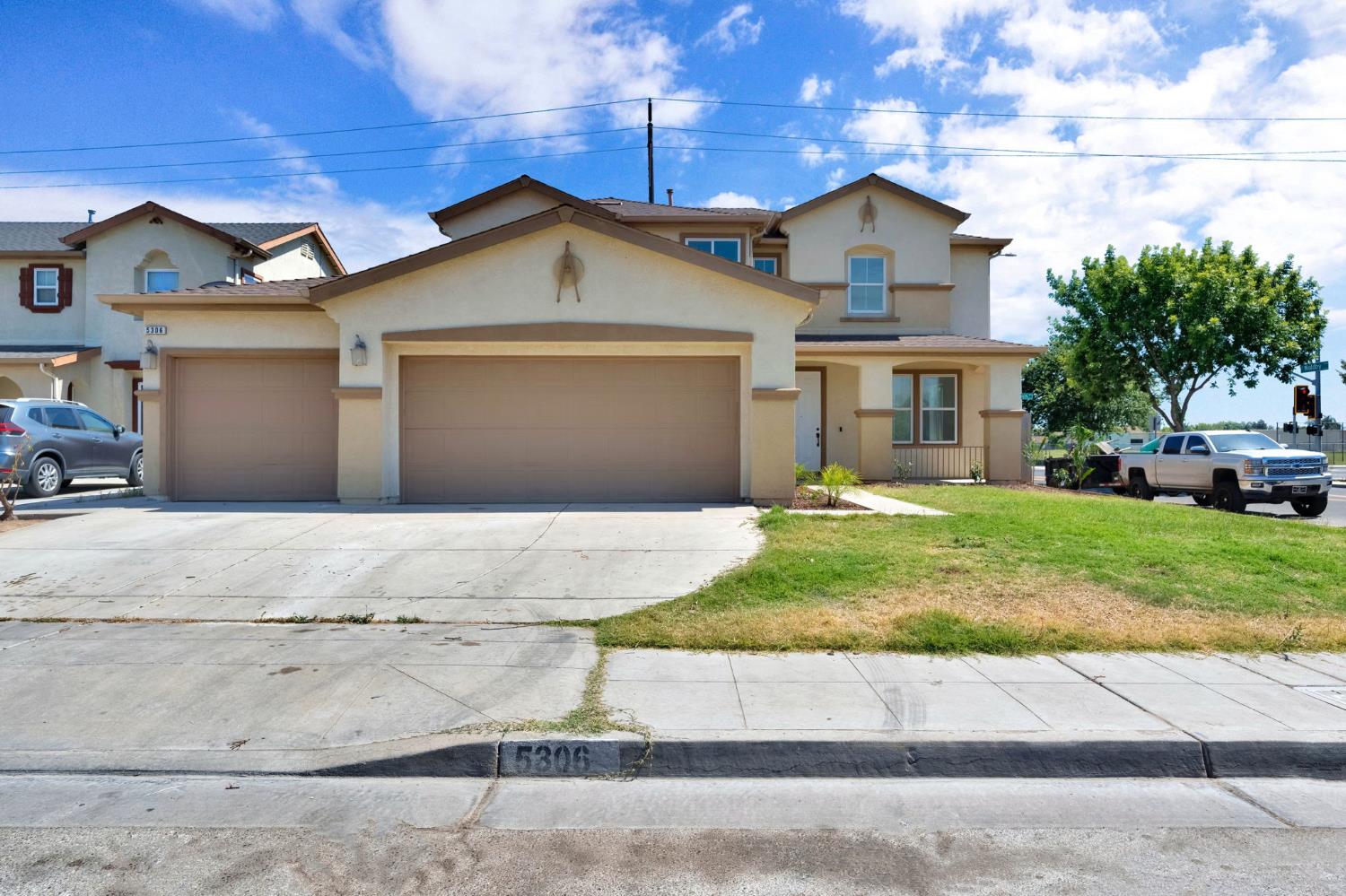 5306 E Tower Ave, Fresno, CA 93725