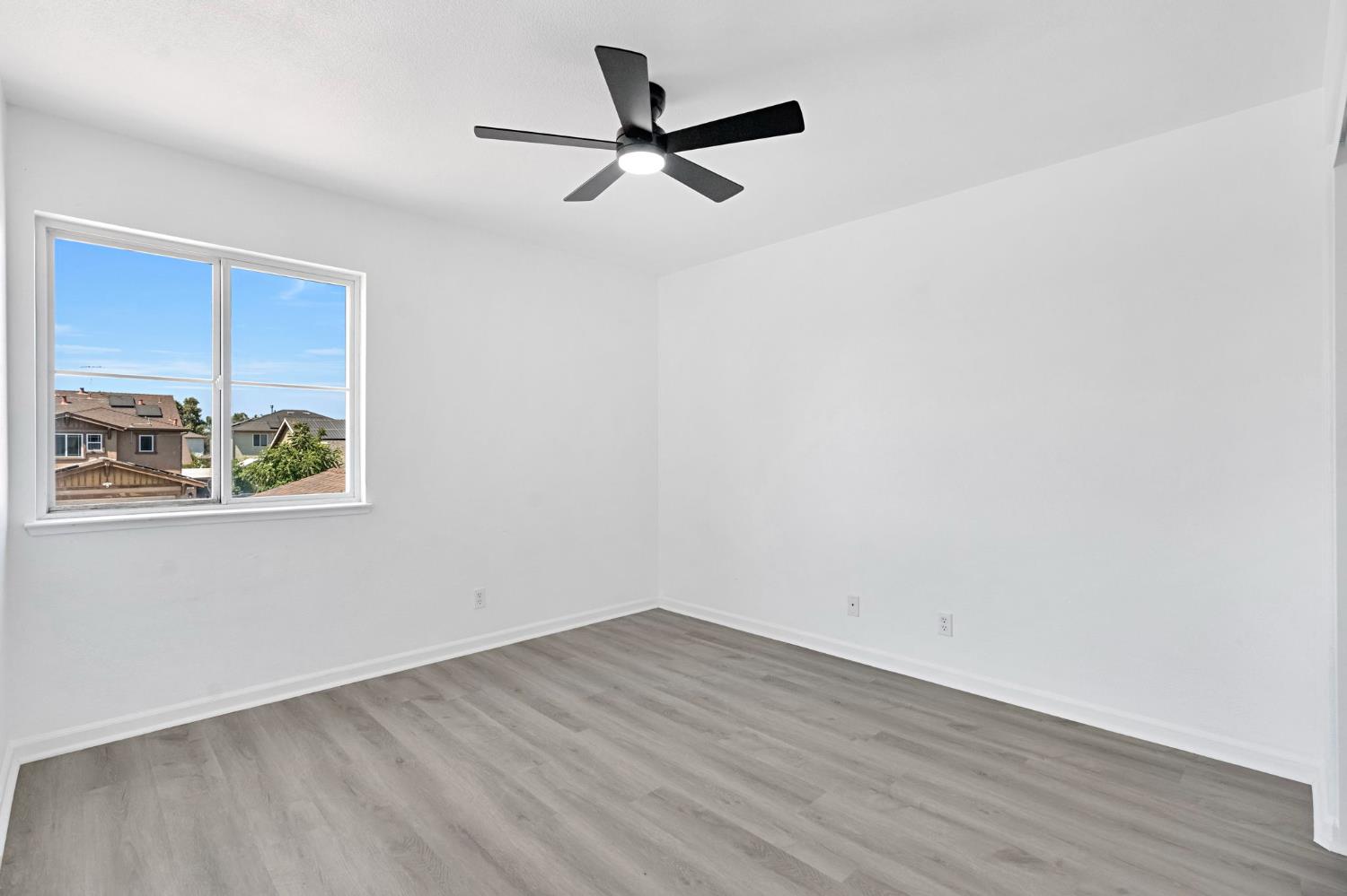 5306 E Tower Ave, Fresno, CA 93725