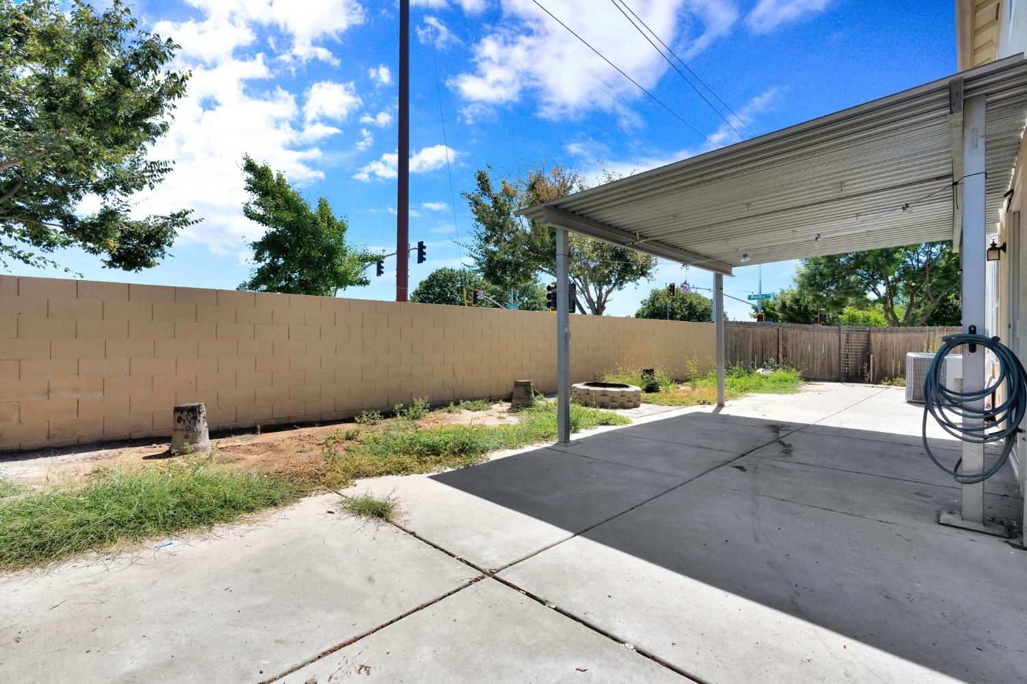 5306 E Tower Ave, Fresno, CA 93725