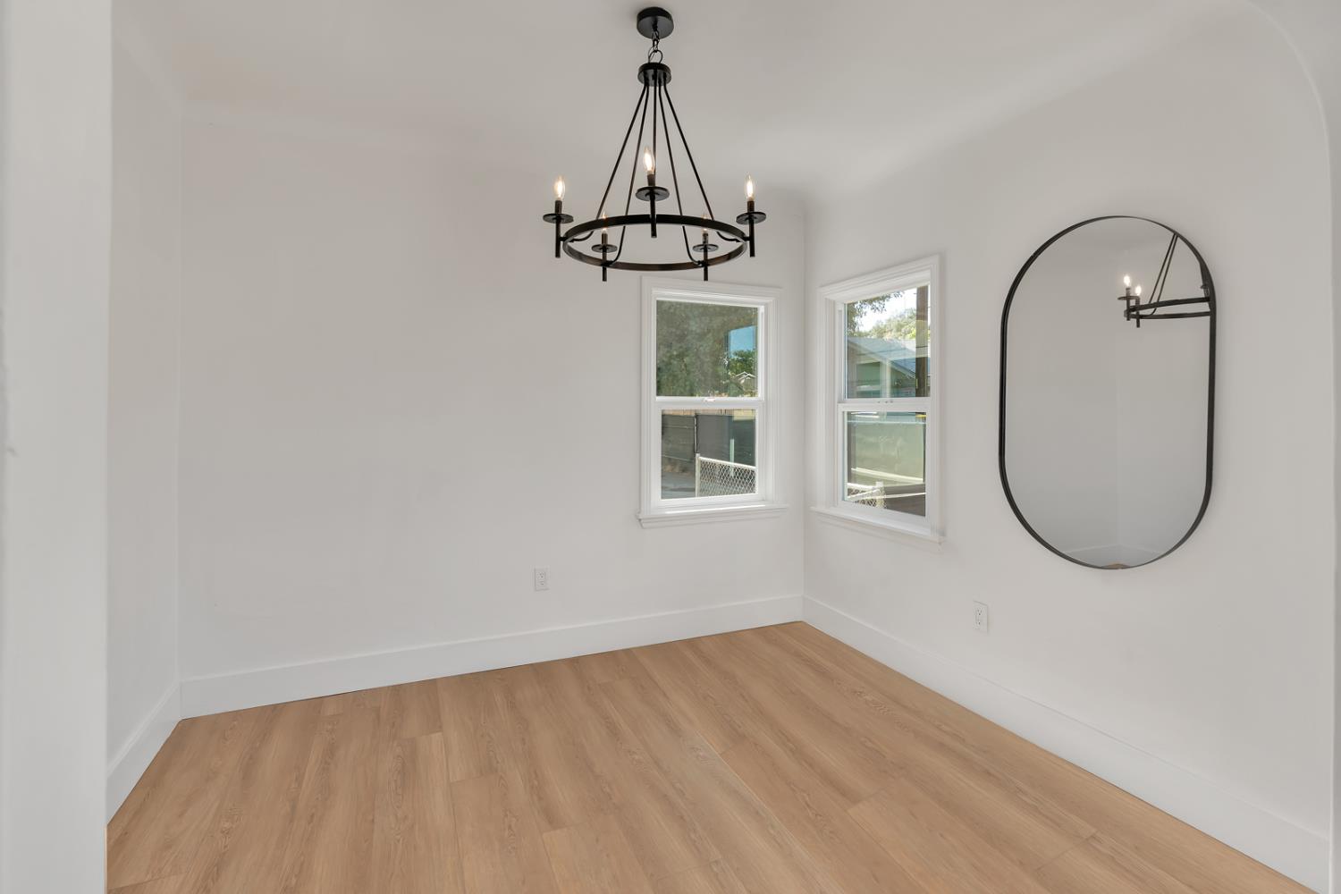 426 N Maple Ave, Fresno, CA 93702
