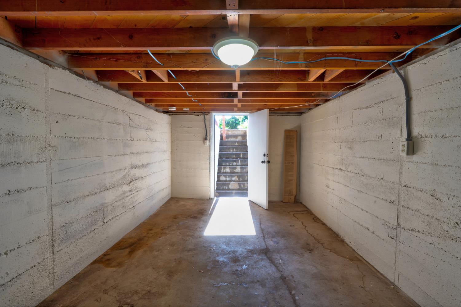 426 N Maple Ave, Fresno, CA 93702