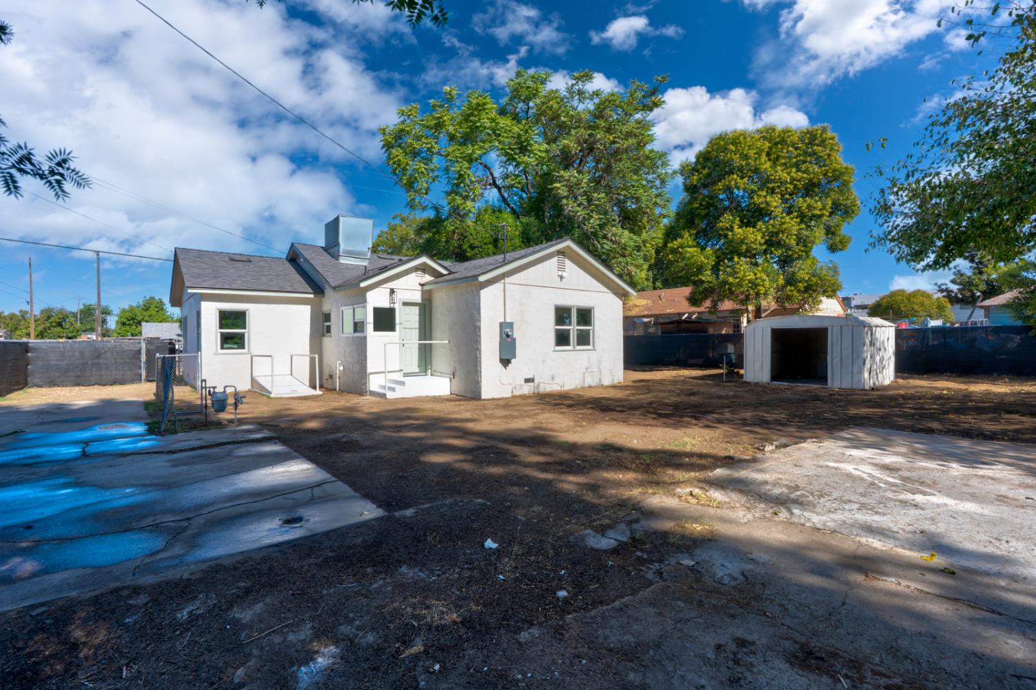 426 N Maple Ave, Fresno, CA 93702