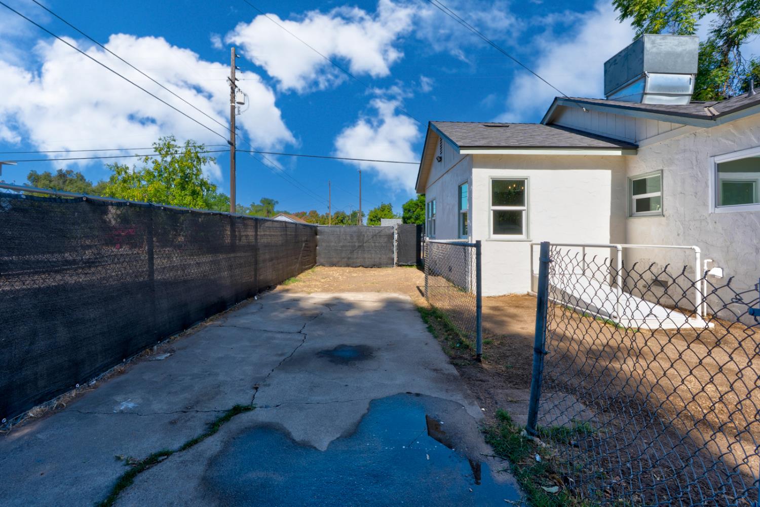 426 N Maple Ave, Fresno, CA 93702