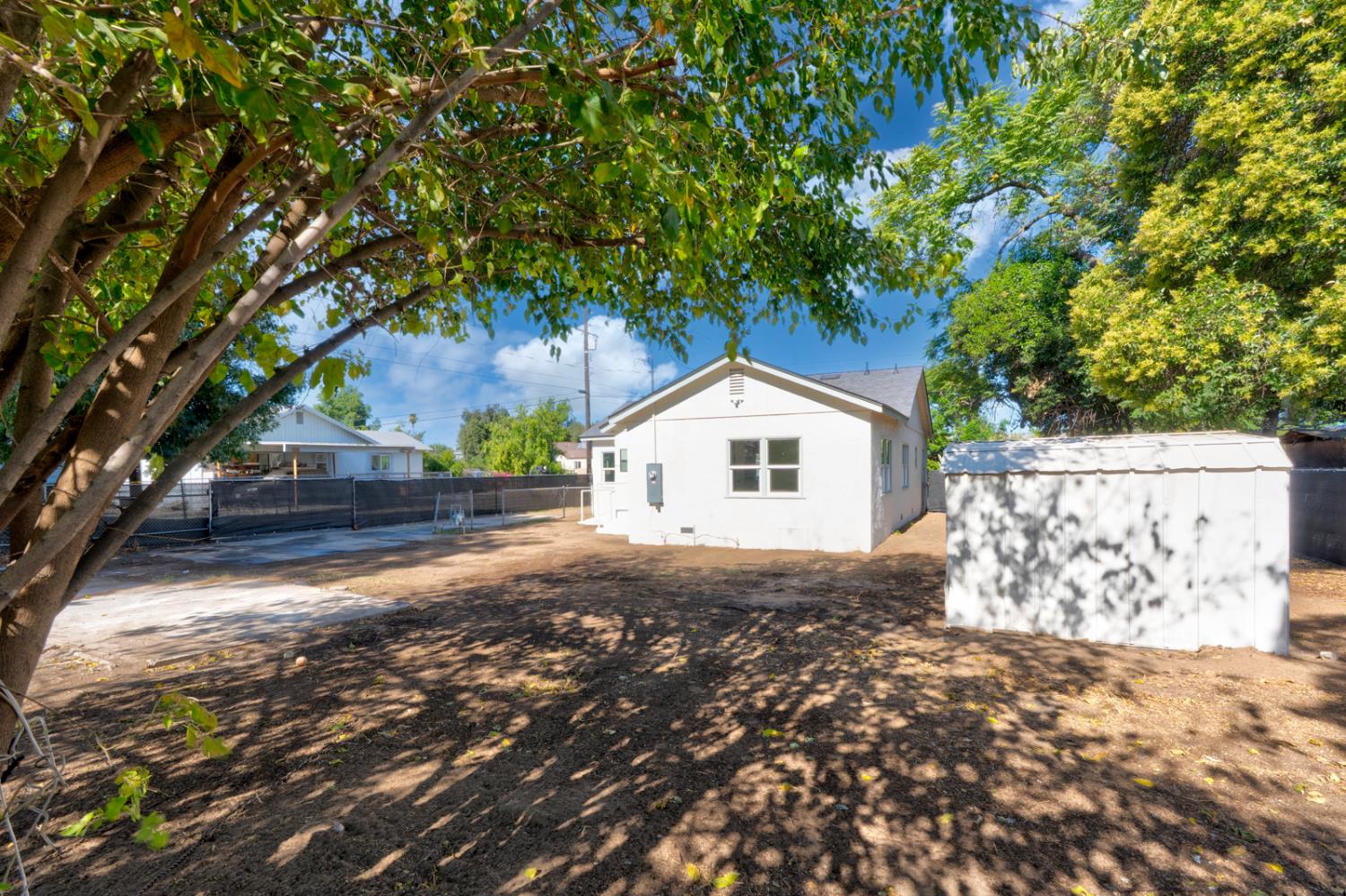 426 N Maple Ave, Fresno, CA 93702
