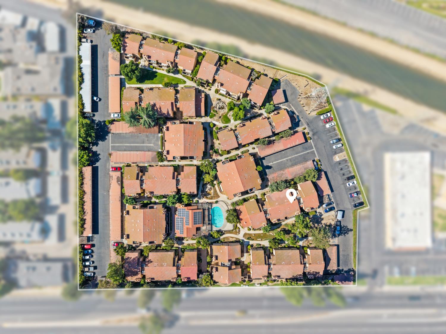 1550 W Ashlan Ave #208, Fresno, CA 93705