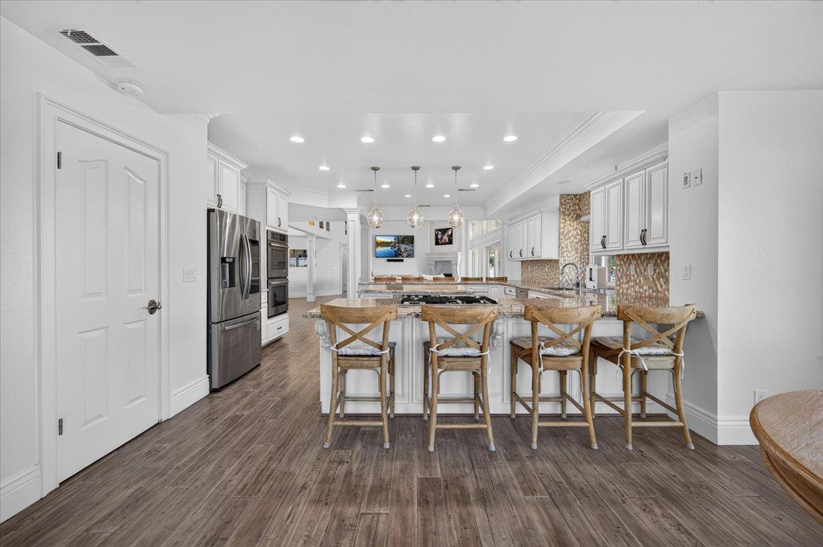 12228 Tollhouse Rd, Clovis, CA 93619