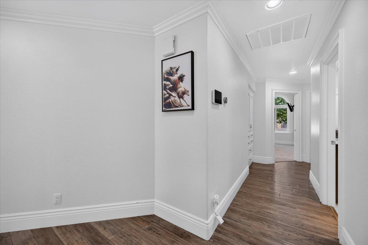 12228 Tollhouse Rd, Clovis, CA 93619
